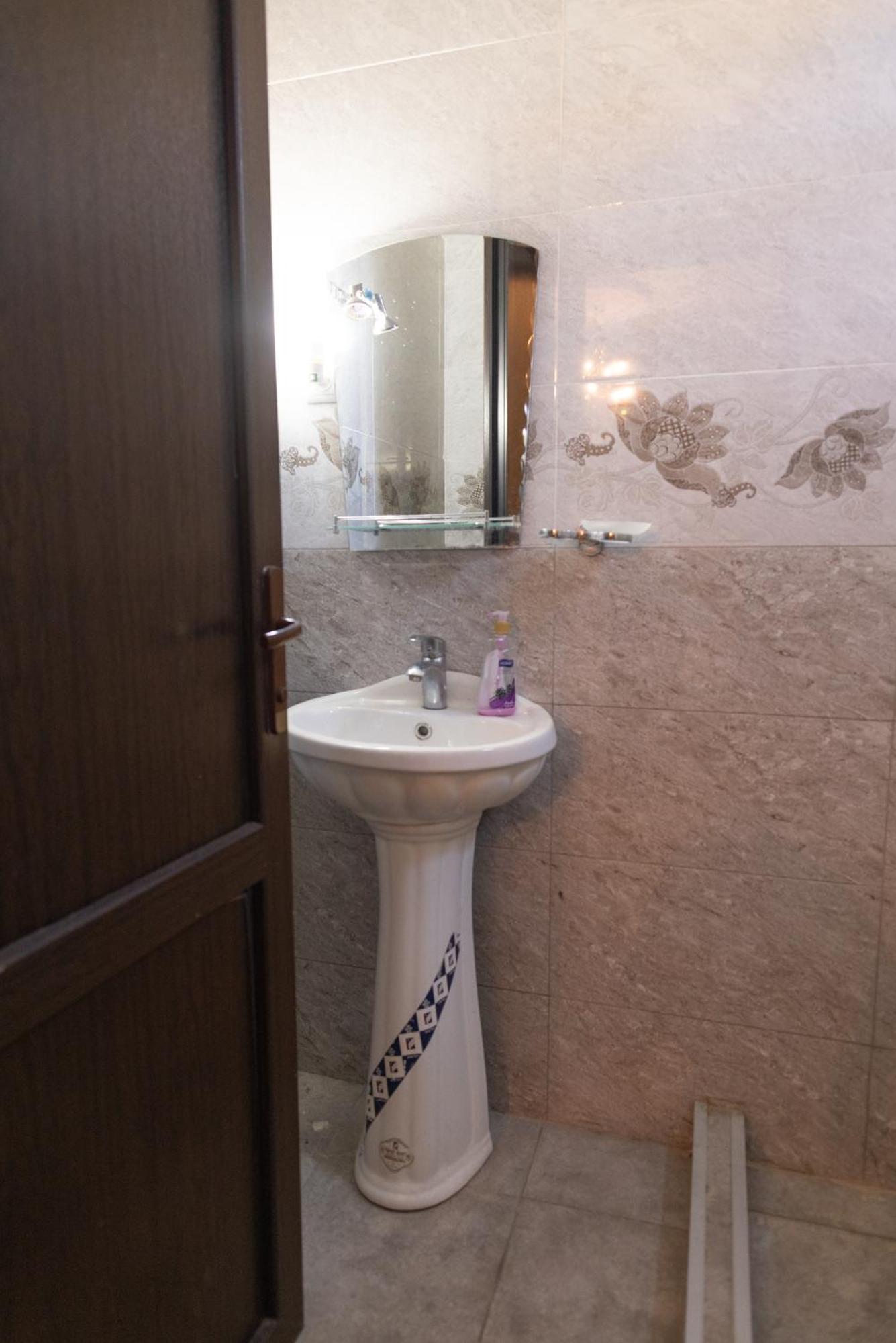 Hotel Wine House Tiflis Habitación foto